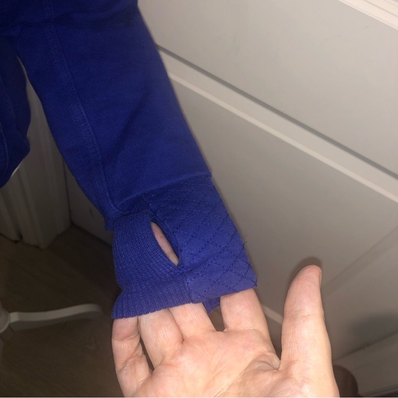 Lululemon ladies full zip Jacket size 4-6 - Picture 7 of 8